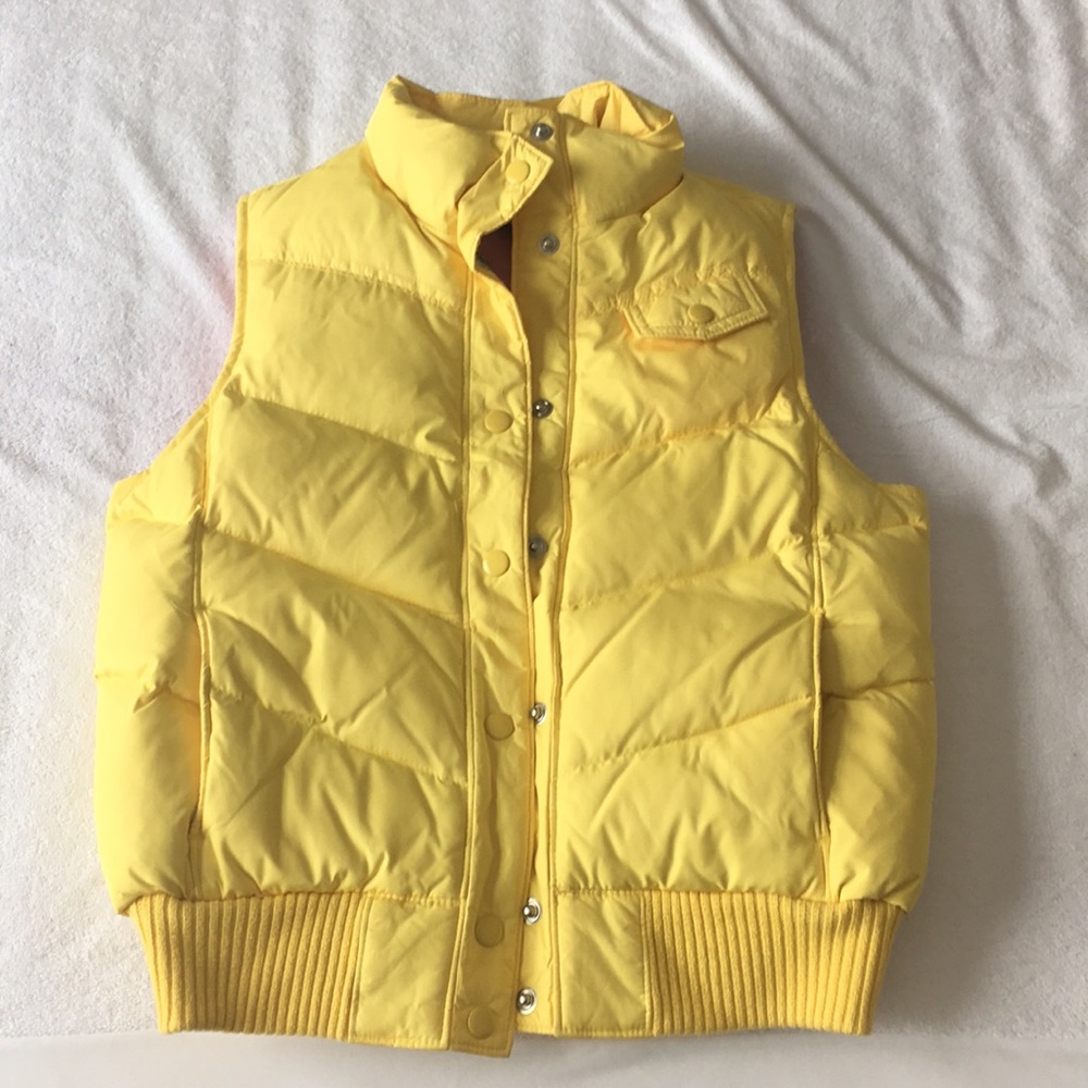 Gap yellow puffer vest with pink liner